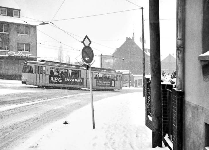 Tw 101 Zentralpunkt Richtung Burgerstr., 30.12.1968
