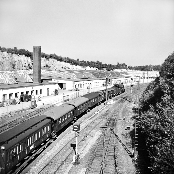 Sonderzug mit 55 738-9 Ausfahrt Wt-Ronsdorf, 02.10.1971