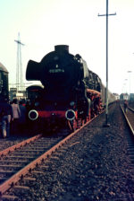 012 077-4 im Bahnhof Remscheid-Lennep, 24.03.1973