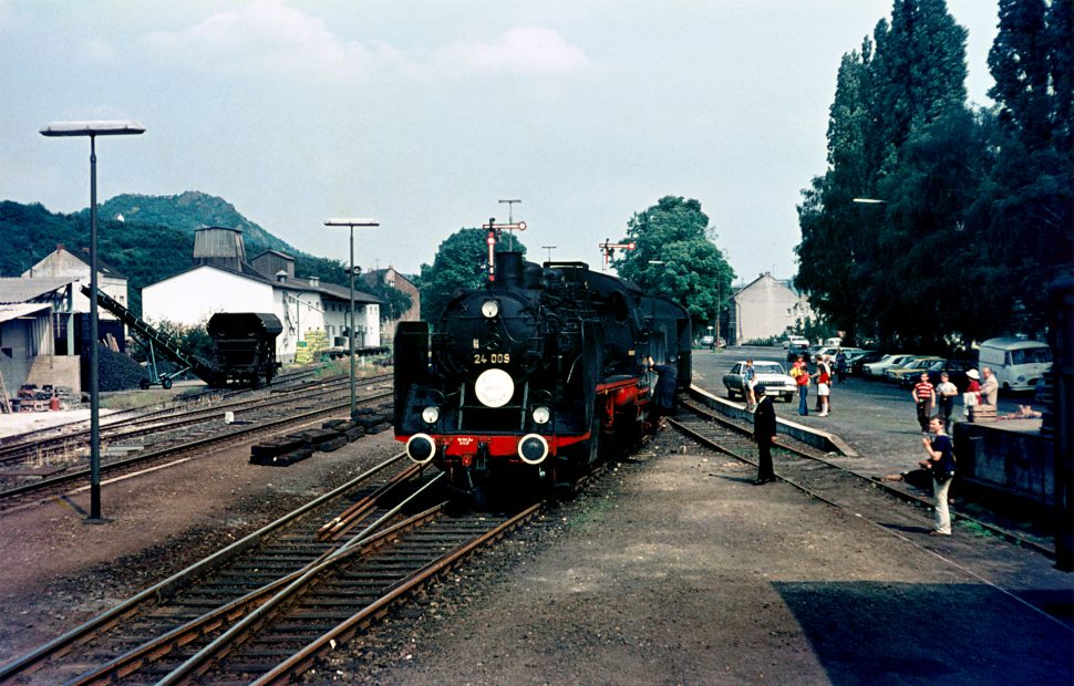 24 009 Ankuppeln in Bad Neuenahr, 09.06.1973