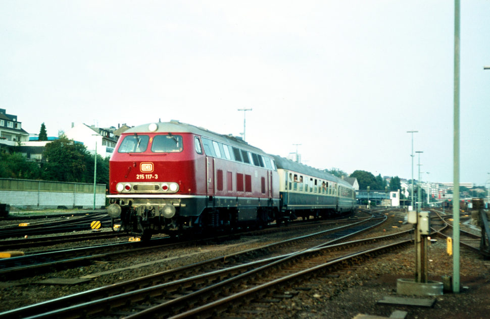 215 017-3 in Remscheid Hbf, 29.08.1983