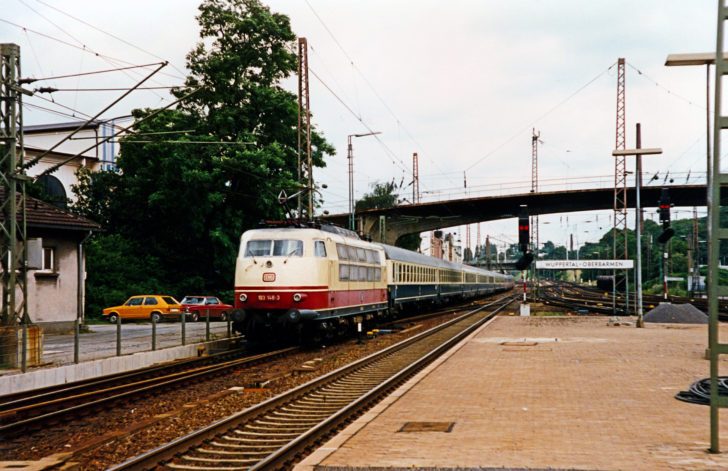 103 148-3 durch Wuppertal-Oberbarmen, 07.1987