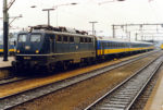 110 125-2 in Venlo vor D-Zug nach Köln, 12.03.1988