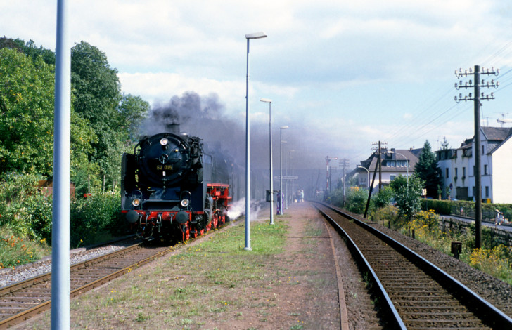 62 015 Einfahrt Bad-Bodendorf, 28.09.1996
