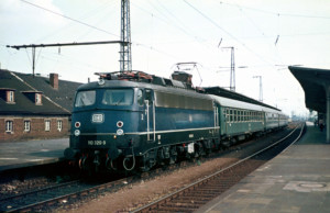 110 320-9 erreicht Rheine mit DC912, 07.1973