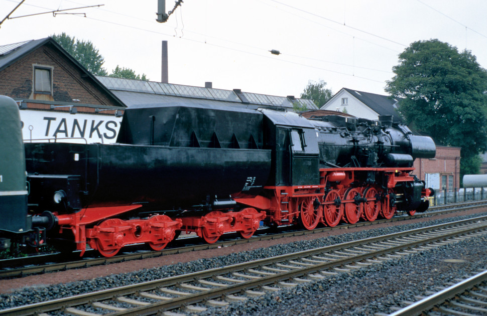 Dampflok 52 8086 in Schwelm am 10.09.1994