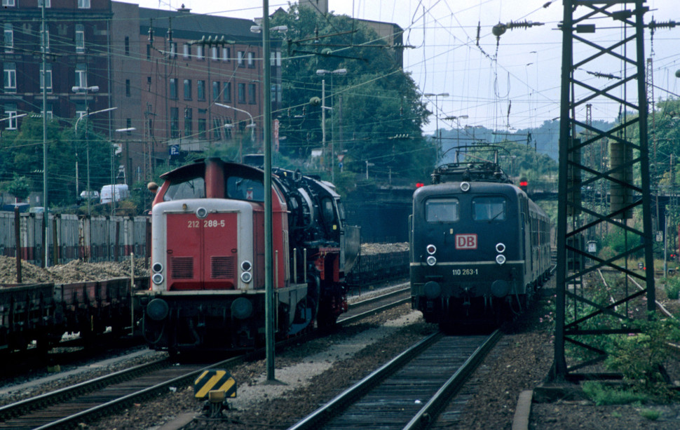 212 288 & 52 8086 in Wuppertal-Oberbarmen, 10.09.1994