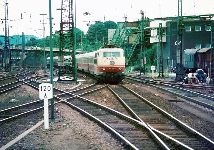 103 126-9 IC137 "Toller-Bomberg" Wuppertal-Oberbarmen, 08.1978