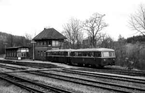 Einfahrt Bf Krebsöge mit VT95, 1973
